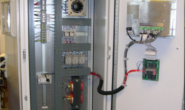 Circuit components inside control cabinet